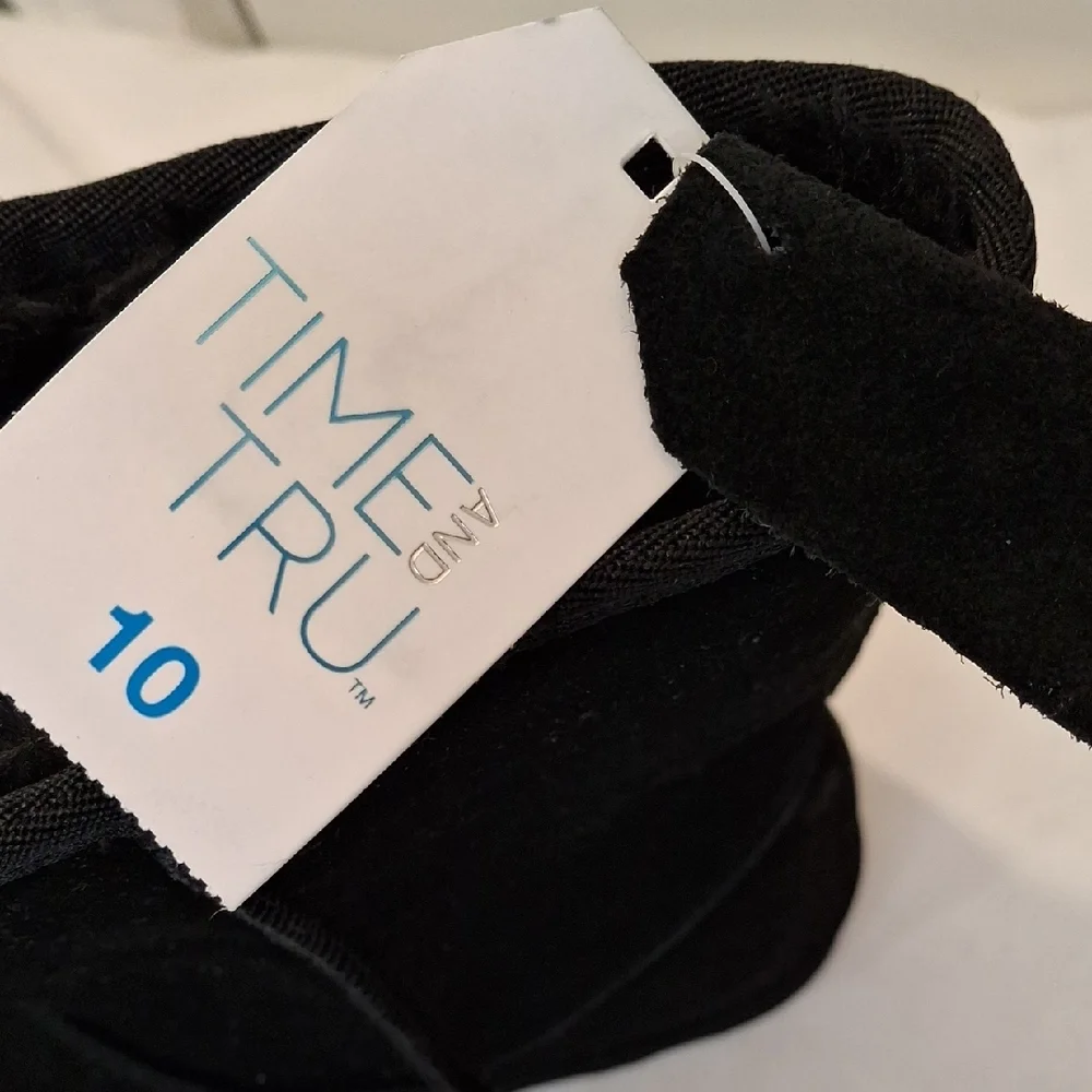 Black Suede Women's Winter Boots. Faux Fur Lined. New With Tags. - Picture 9 of 10
